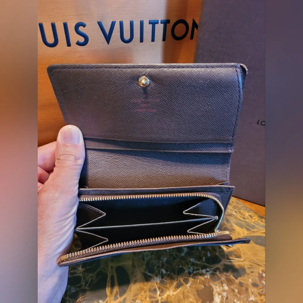 Louis Vuitton damier ebene wallet. - Picture 6 of 7